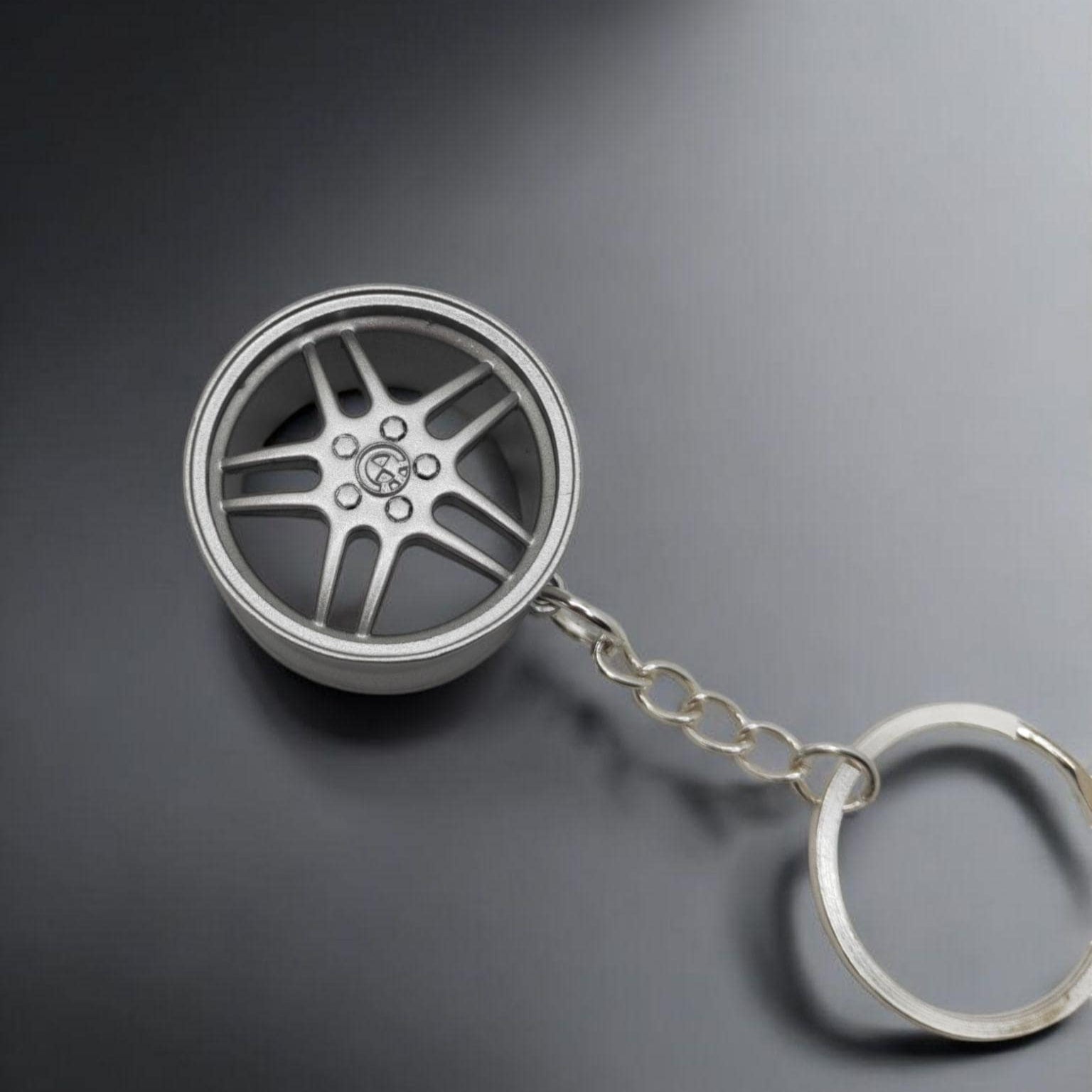 BMW Wheel Keychain – Classic Rim Design