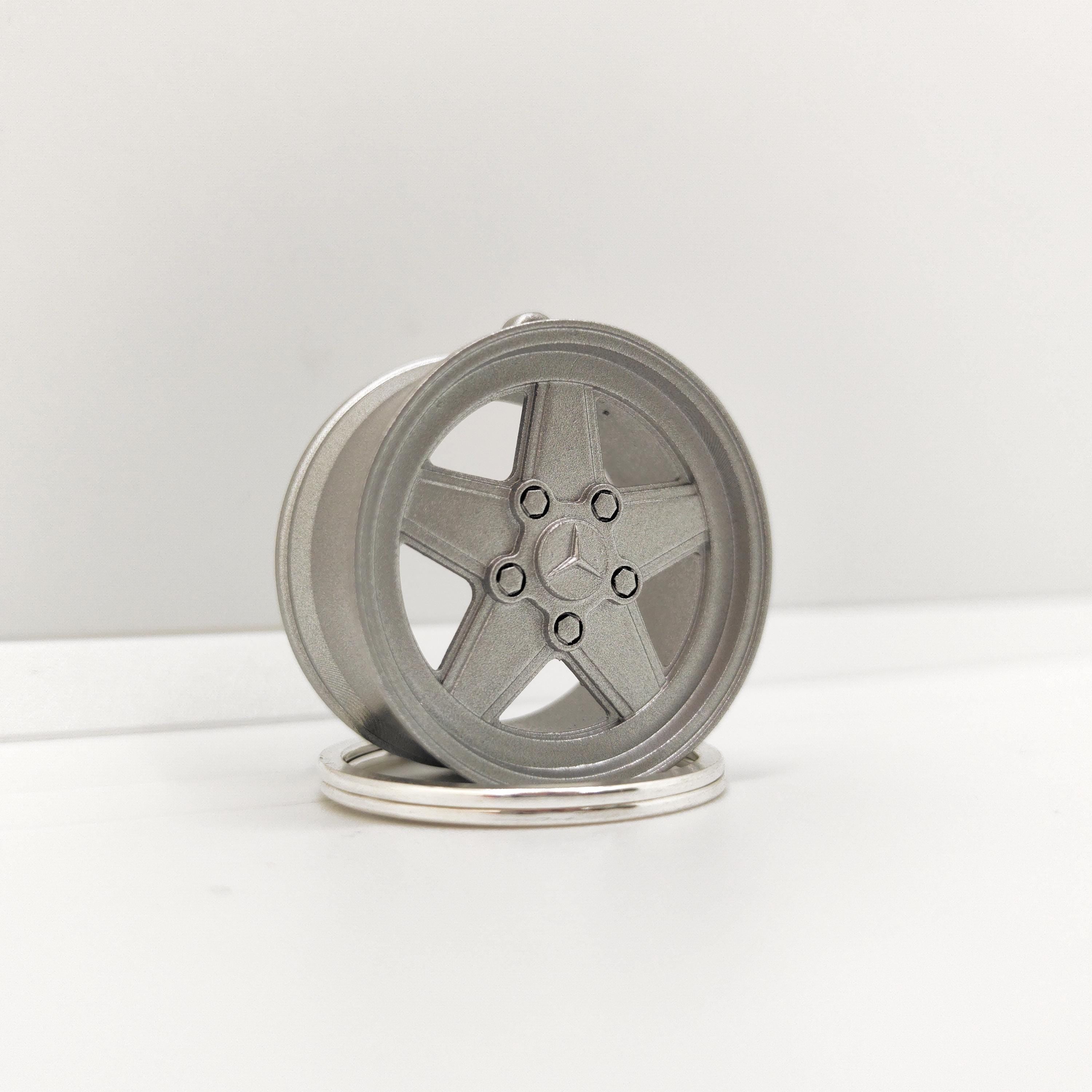 Mercedes-Benz Wheel Keychain – Classic Rim Design