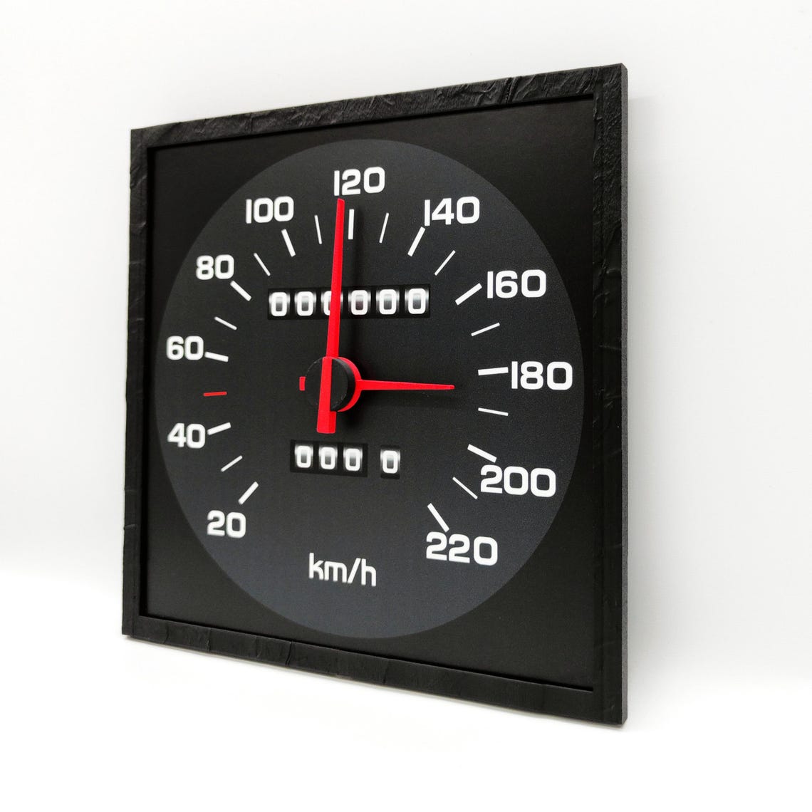 Volvo 740 Desk & Wall Clock